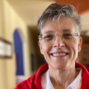 Meet your Posher, Nancy